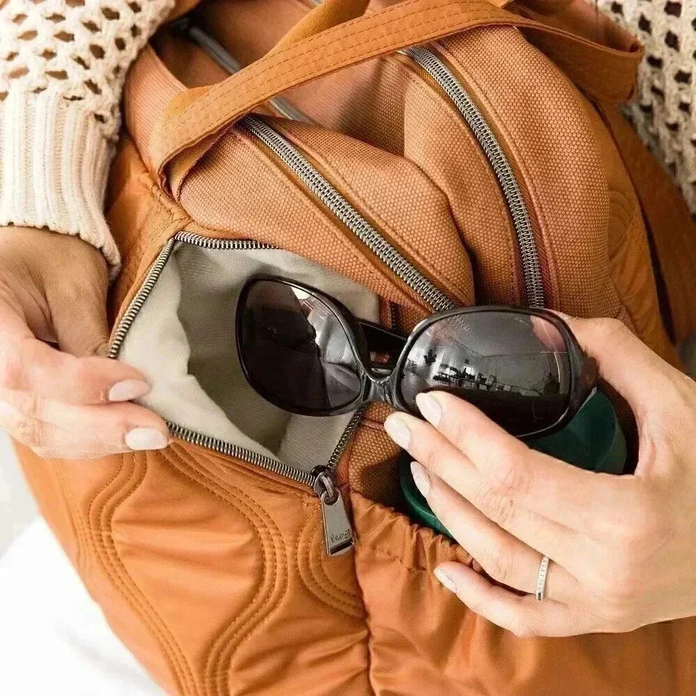 LUG Aviator Carry-All Tote / Shoulder Bag / Overnight Bag / Work Bag - O… - Picture 9 of 16